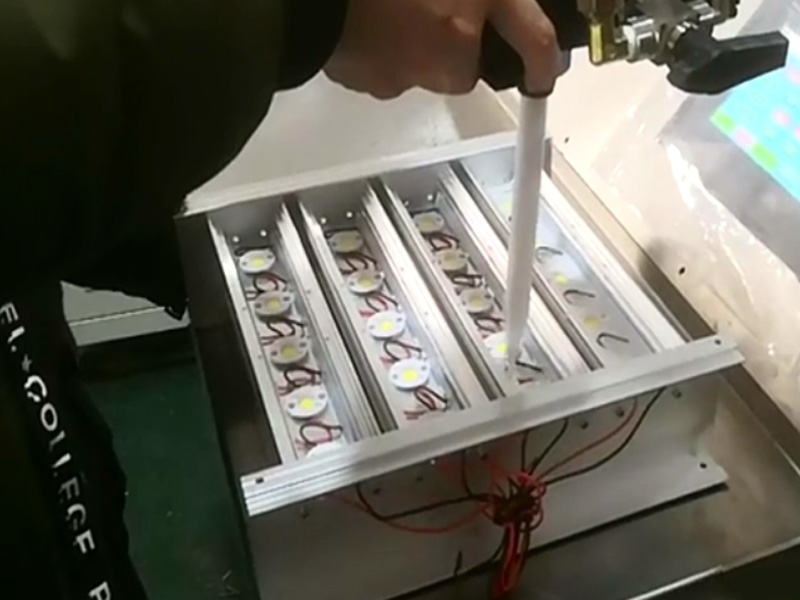 电源手持式半自动灌胶机视频